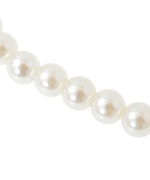 earth music&ecology（アースミュージックアンドエコロジー）の「パールショートネックレス（ネックレス・レディース・ゴールド・FREE）」の6枚目の写真