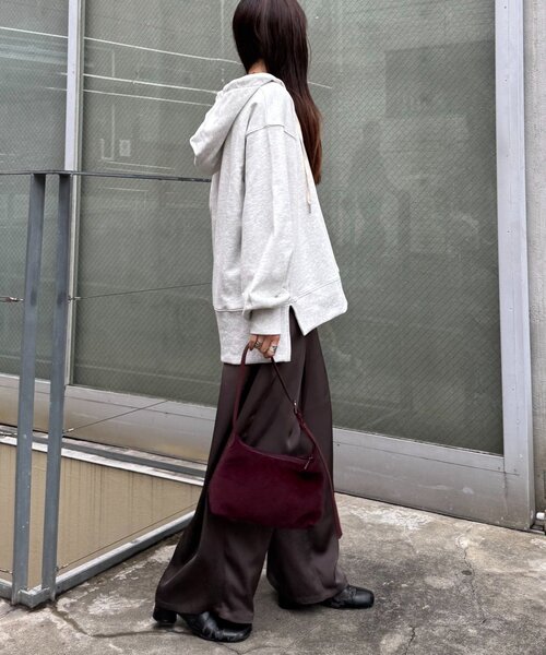 CIAOPANIC TYPY(チャオパニックティピー)の「ワンポイントロゴ刺繍フーディー(Tシャツ/カットソー・レディース・バーガンディー/チャコールグレー/オフホワイト/ブラウン/ネイビー・ONE SIZE)」の13枚目の写真