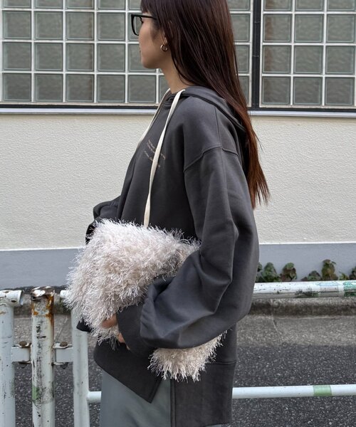 CIAOPANIC TYPY(チャオパニックティピー)の「ワンポイントロゴ刺繍フーディー(Tシャツ/カットソー・レディース・バーガンディー/チャコールグレー/オフホワイト/ブラウン/ネイビー・ONE SIZE)」の16枚目の写真