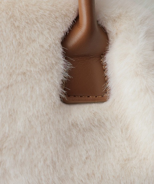 3.3 Field Trip （3.3フィールドトリップ）の「3.3 Field Trip／ファーモコモコBAG（ハンドバッグ・レディース・ブラック/オフホワイト・ONE SIZE）」の6枚目の写真