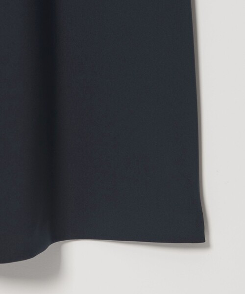 UNITED ARROWS（ユナイテッドアローズ）の「LIGHT PONGY フリル ワンピース（ワンピース・レディース・ブラック/ネイビー・38/36）」の5枚目の写真