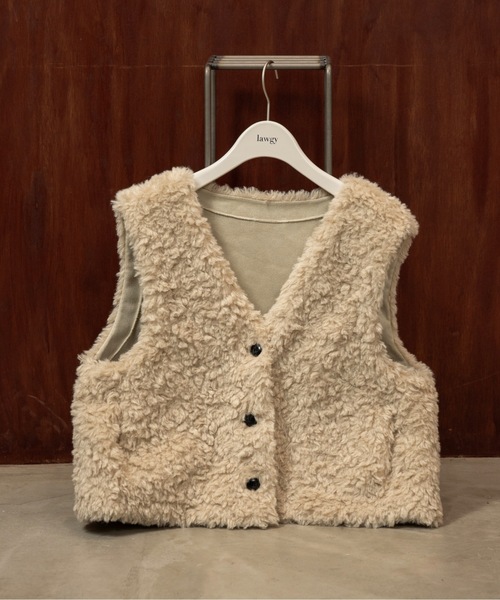 lawgy(ラウジー)の「v boa simple vest / vボアシンプルベスト(ベスト・レディース・アイボリー・FREE)」の2枚目の写真