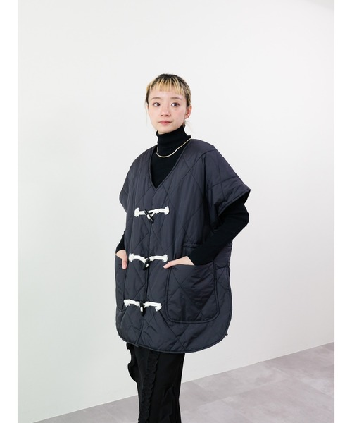 DOLLUPOOPS（ドールアップウップス）の「トグルキルト中綿ベスト（ベスト・レディース・チャコール/カーキ/ブラック・FREE）」の20枚目の写真