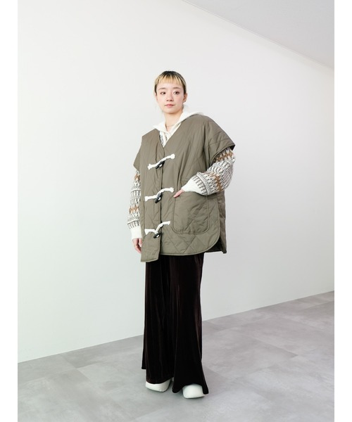 DOLLUPOOPS（ドールアップウップス）の「トグルキルト中綿ベスト（ベスト・レディース・チャコール/カーキ/ブラック・FREE）」の5枚目の写真