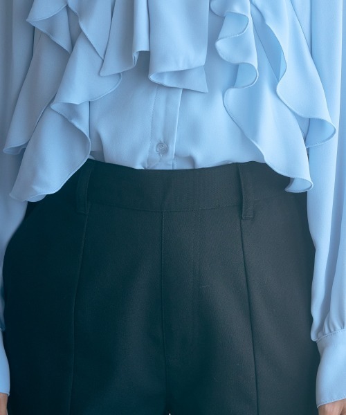 marun（マルン）の「＜大きいサイズ＞裾スリットストレートパンツ marun（スラックス・レディース・ブラック・LL/L/5L/4L/3L）」の18枚目の写真