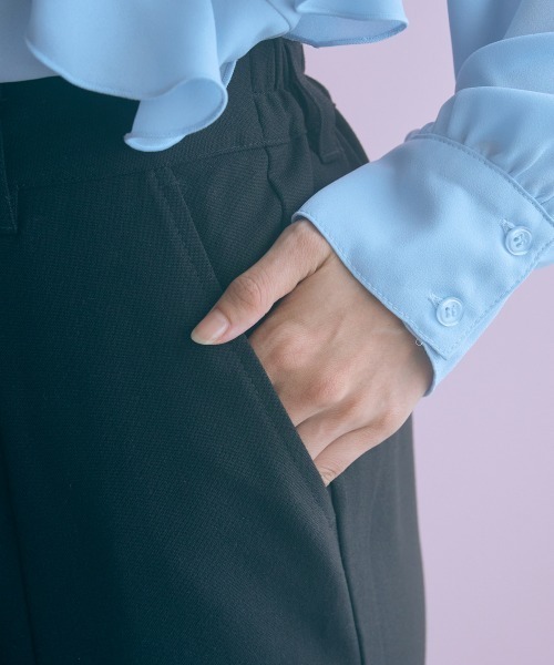 marun（マルン）の「＜大きいサイズ＞裾スリットストレートパンツ marun（スラックス・レディース・ブラック・LL/L/5L/4L/3L）」の19枚目の写真