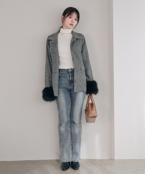 fupel（フぺル）の「fur sleeve Mid stand collar coat / 袖ファーミドル丈ステンカラーコート（ステンカラーコート・レディース・ブラック/グレー/アイボリー・FREE）」の19枚目の写真