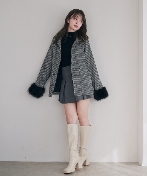 fupel（フぺル）の「fur sleeve Mid stand collar coat / 袖ファーミドル丈ステンカラーコート（ステンカラーコート・レディース・ブラック/グレー/アイボリー・FREE）」の8枚目の写真