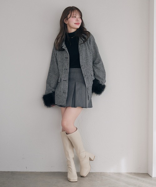 fupel（フぺル）の「fur sleeve Mid stand collar coat / 袖ファーミドル丈ステンカラーコート（ステンカラーコート・レディース・ブラック/グレー/アイボリー・FREE）」の9枚目の写真