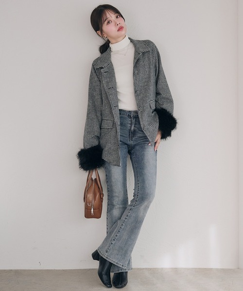 fupel（フぺル）の「fur sleeve Mid stand collar coat / 袖ファーミドル丈ステンカラーコート（ステンカラーコート・レディース・ブラック/グレー/アイボリー・FREE）」の22枚目の写真