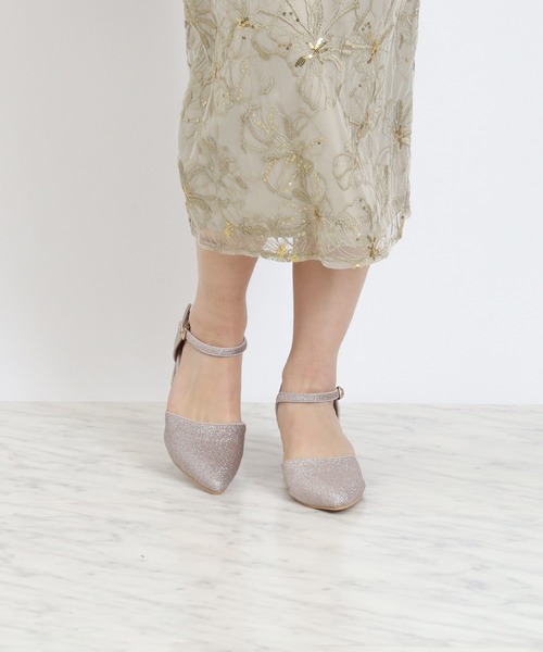 TRUDEA(トルディア)の「グリッターチャンキーヒールパンプス(パンプス・レディース・ゴールド/ブラック/シルバー・SMALL/MEDIUM/LARGE)」の18枚目の写真