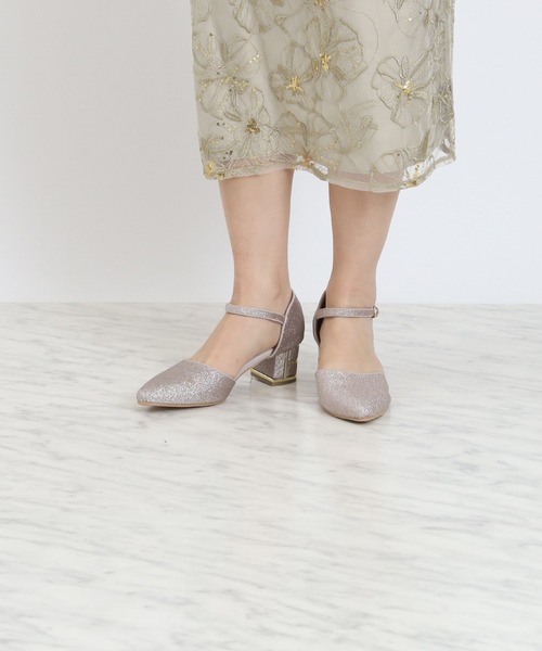 TRUDEA(トルディア)の「グリッターチャンキーヒールパンプス(パンプス・レディース・ゴールド/ブラック/シルバー・SMALL/MEDIUM/LARGE)」の5枚目の写真