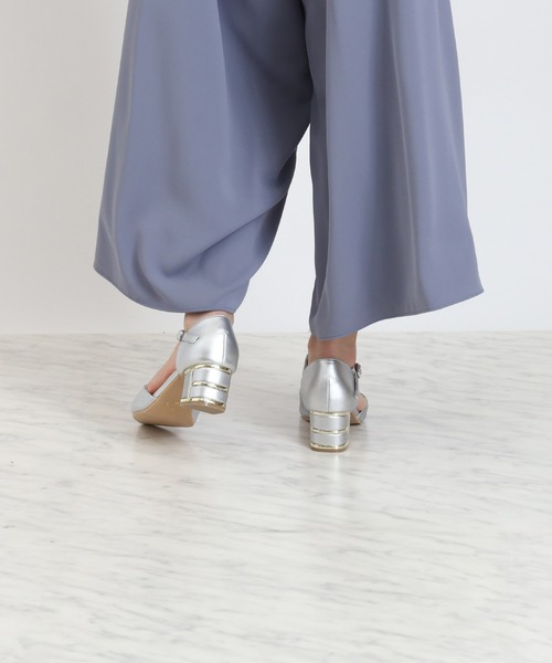 TRUDEA(トルディア)の「グリッターチャンキーヒールパンプス(パンプス・レディース・ゴールド/ブラック/シルバー・SMALL/MEDIUM/LARGE)」の12枚目の写真