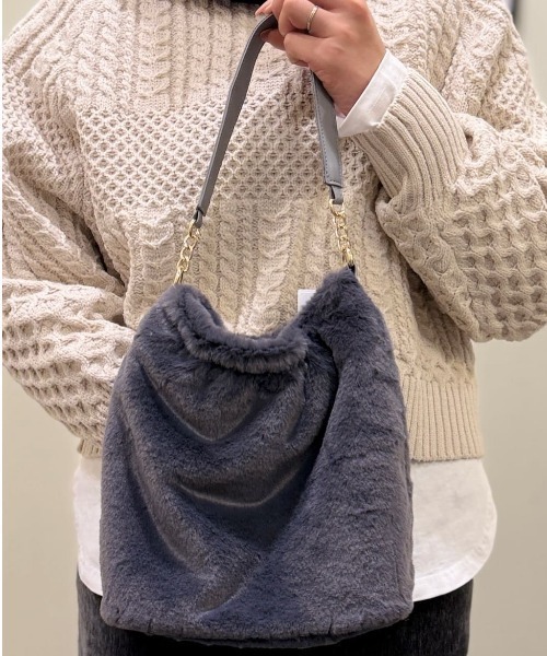 Right-on（ライトオン）の「HONEYSUCKLE ROSE(ハニーサックルローズ)【レディース】フェイクファーワンショルダー（ショルダーバッグ・レディース・ベージュ/グレー・ONE SIZE）」の11枚目の写真