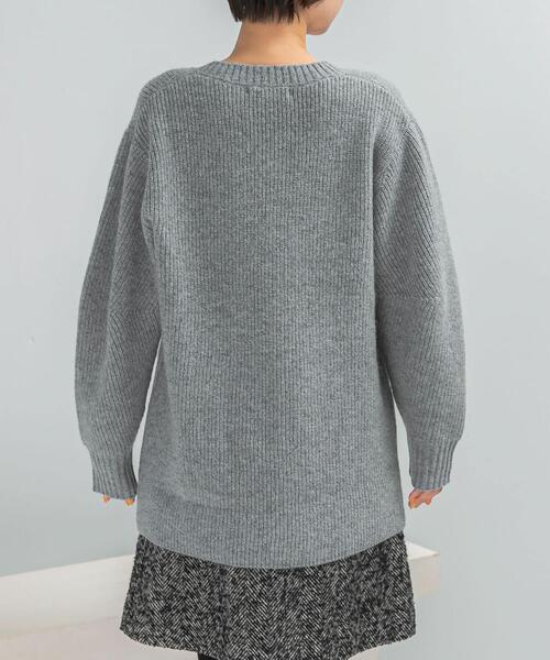 URBAN RESEARCH ROSSO WOMEN(アーバンリサーチ ロッソ)の「アルパカ混カーブスリーブVネックプルオーバー(ニット/セーター・レディース・グレー/ピンク/ネイビー・FREE)」の8枚目の写真