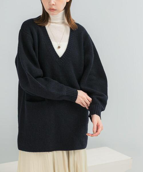 URBAN RESEARCH ROSSO WOMEN(アーバンリサーチ ロッソ)の「アルパカ混カーブスリーブVネックプルオーバー(ニット/セーター・レディース・グレー/ピンク/ネイビー・FREE)」の22枚目の写真