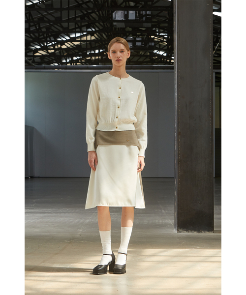 ANOETIC(アノエティック)の「MODIFY STRING SKIRT_BEIGE(スカート・レディース・ベージュ・SMALL/MEDIUM)」の3枚目の写真