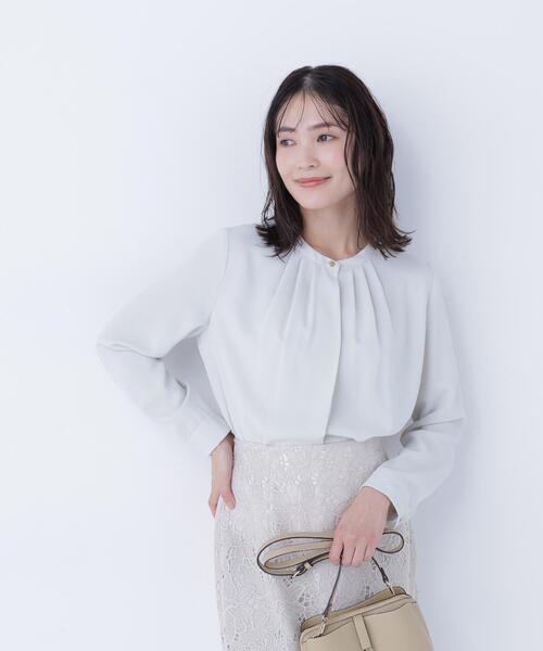 NATURAL BEAUTY BASIC(ナチュラルビューティーベーシック)の「◇フロントタックブラウス(シャツ/ブラウス・レディース・ブルー/ライトグリーン/ベージュ/オフホワイト・SMALL/MEDIUM)」の18枚目の写真