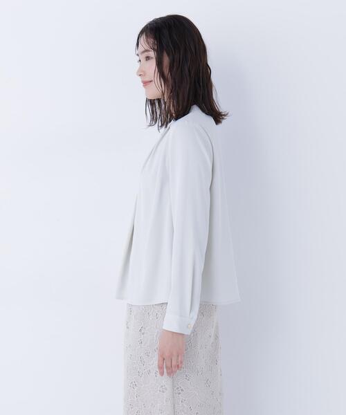 NATURAL BEAUTY BASIC(ナチュラルビューティーベーシック)の「◇フロントタックブラウス(シャツ/ブラウス・レディース・ブルー/ライトグリーン/ベージュ/オフホワイト・SMALL/MEDIUM)」の22枚目の写真