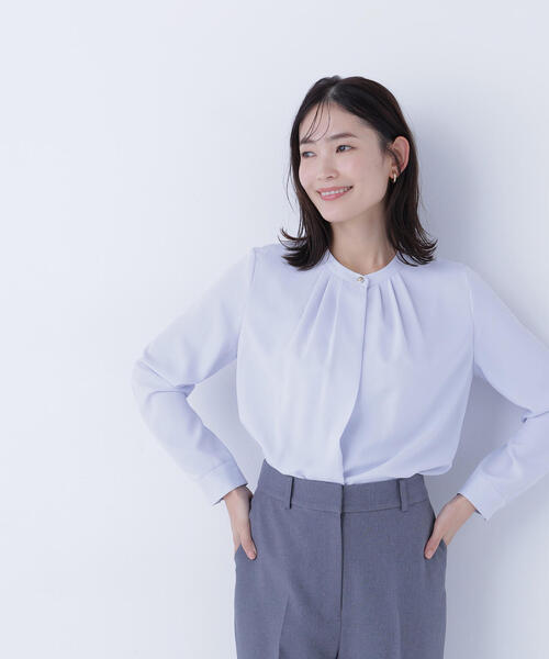 NATURAL BEAUTY BASIC（ナチュラルビューティーベーシック）の「◇フロントタックブラウス（シャツ/ブラウス・レディース・ブルー/ライトグリーン/ベージュ/オフホワイト・SMALL/MEDIUM）」の7枚目の写真