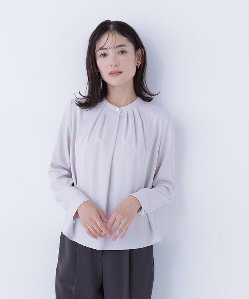 NATURAL BEAUTY BASIC（ナチュラルビューティーベーシック）の「◇フロントタックブラウス（シャツ/ブラウス・レディース・ブルー/ライトグリーン/ベージュ/オフホワイト・SMALL/MEDIUM）」の6枚目の写真