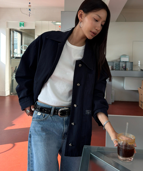 FRIVER07（フリバー07）の「Pocket detail cotton work jacket FRFA01JK02_Navy（ミリタリージャケット・レディース・ネイビー/ベージュ・FREE）」の4枚目の写真