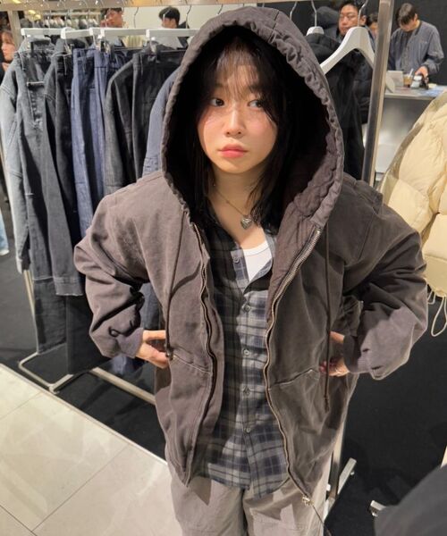 AREUBAN(アルバン)の「オールドフィルムチェックシャツ_セージカーキ(シャツ/ブラウス・メンズ・セージグリーン・2/3)」の5枚目の写真