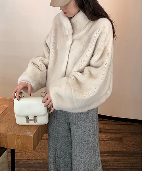MAISON DE THERESE（メゾン ド テレーズ）の「ショート スタンドカラー エコファーコート（その他アウター・レディース・ブラウン/ホワイト/ブラック/アイボリー・S/M/L/XL）」の17枚目の写真