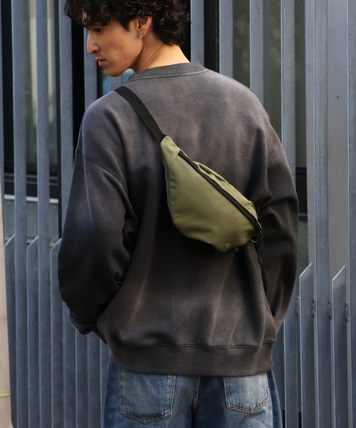 MEI（メイ）の「【MEI/メイ】STANDARD MOON SHOULDER/ロゴ刺繍 ショルダーバッグ ボディバッグ（ボディバッグ/ウエストポーチ・メンズ・ネイビー/ベージュ/ダークグリーン/グレー/サックスブルー/ブラック/バーガンディー/オリーブドラブ/ブラウン・FREE）」の16枚目の写真