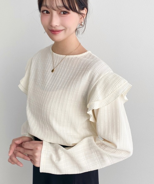 moment+(モーメントプラス)の「ブロックジャガード袖フリルロングTシャツ(Tシャツ/カットソー・レディース・ブラック/ネイビー/オフホワイト/ナチュラル・M)」の11枚目の写真