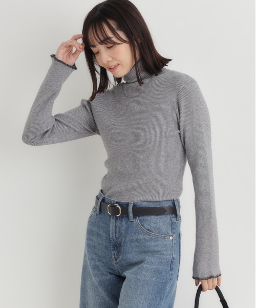 Right-on（ライトオン）の「【HONEYSUCKLE ROSE】配色ハイネックセーター (リブニット / デイリーユース / 通勤カジュアル / 着回し)（ニット/セーター・レディース・ブラウン/キナリ/ブラック/グレー・M/L）」の9枚目の写真