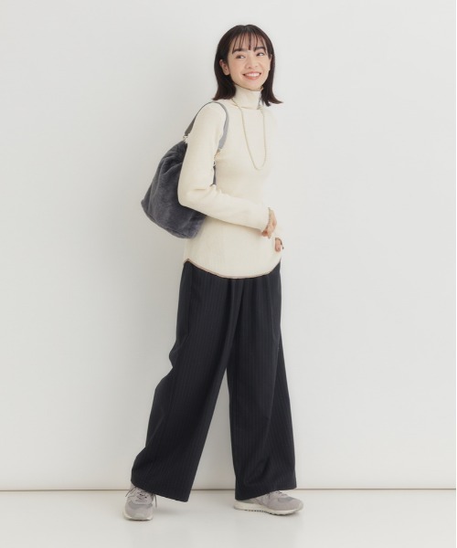 Right-on（ライトオン）の「【HONEYSUCKLE ROSE】配色ハイネックセーター (リブニット / デイリーユース / 通勤カジュアル / 着回し)（ニット/セーター・レディース・ブラウン/キナリ/ブラック/グレー・M/L）」の12枚目の写真