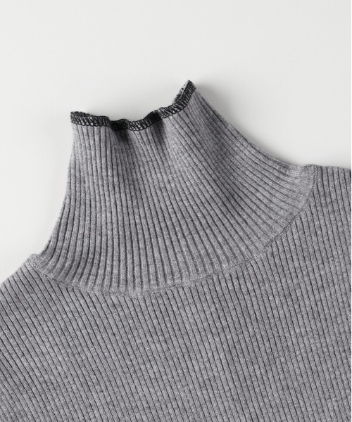 Right-on（ライトオン）の「【HONEYSUCKLE ROSE】配色ハイネックセーター (リブニット / デイリーユース / 通勤カジュアル / 着回し)（ニット/セーター・レディース・ブラウン/キナリ/ブラック/グレー・M/L）」の18枚目の写真