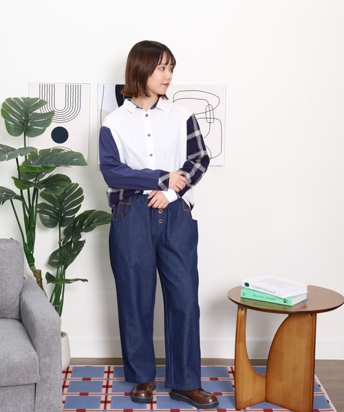 Emago(イマゴ)の「EMAGO 切替えカラーデニムパンツ(デニムパンツ・レディース・インディゴブルー/マルチ・FREE)」の8枚目の写真