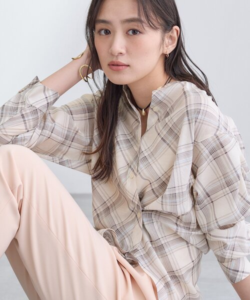 INDIVI(インディヴィ)の「【2WAY/シアー】バイアスチェック柄&無地 カシュクールシャツ(シャツ/ブラウス・レディース・ホワイト/グレー系/ベージュ系その他3・38/15 /13/05/03/34/19)」の3枚目の写真