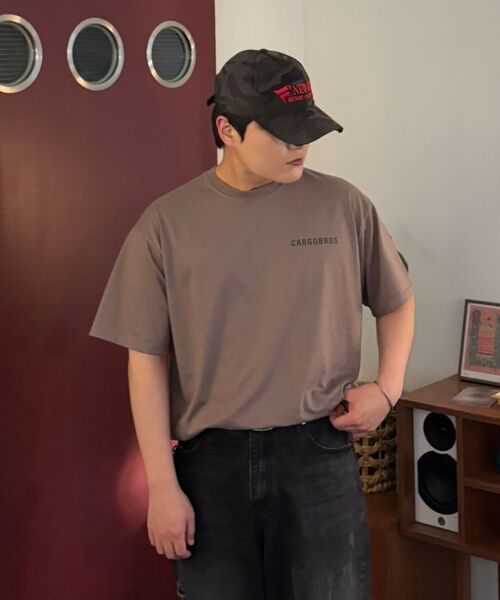CARGOBROS(カーゴブロス)の「エッセンシャルロゴオーバー半袖Tシャツ(ホワイト)(Tシャツ/カットソー・メンズ・その他・L/XL/2XL/S/M)」の8枚目の写真