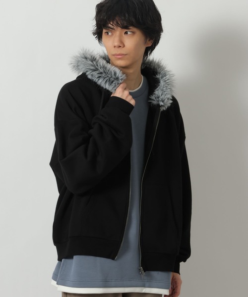 LAKOLE（ラコレ）の「ファーフードZIPパーカー / 641591（パーカー