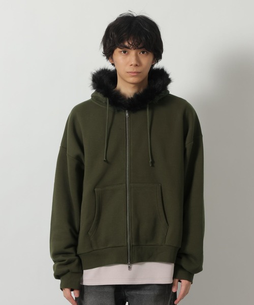 LAKOLE(ラコレ)の「ファーフードZIPパーカー / 641591(パーカー・メンズ・カーキ/ブラック・LARGE/MEDIUM)」の9枚目の写真