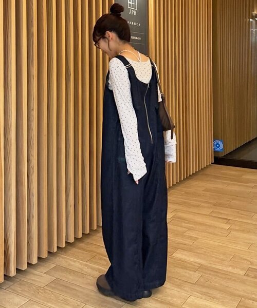 DISCOAT(ディスコート)の「デニムジップ使いサロペット(サロペット/オーバーオール・レディース・ネイビー/ブラック・FREE)」の16枚目の写真