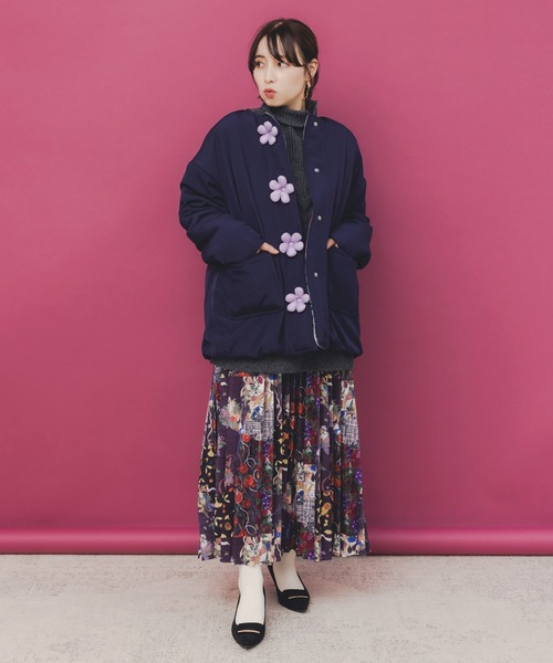 ScoLar（スカラー）の「153751：花ボタン中綿アウター（ブルゾン・レディース・ネイビー・M）」の7枚目の写真