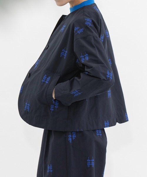 グログラン刺繍ノーカラージャケット（ノーカラージャケット）｜nop de