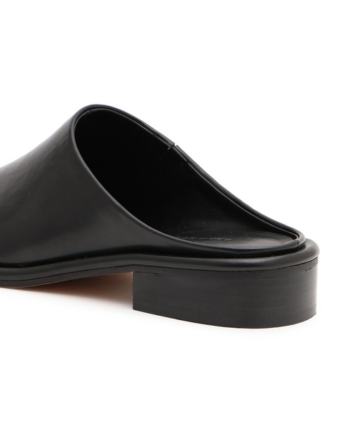 ADAM ET ROPE'（アダムエロペ）の「オブリークトゥクロッグ（サンダル・レディース・ブラック/ダークブラウン/レッド・36/37/38）」の16枚目の写真