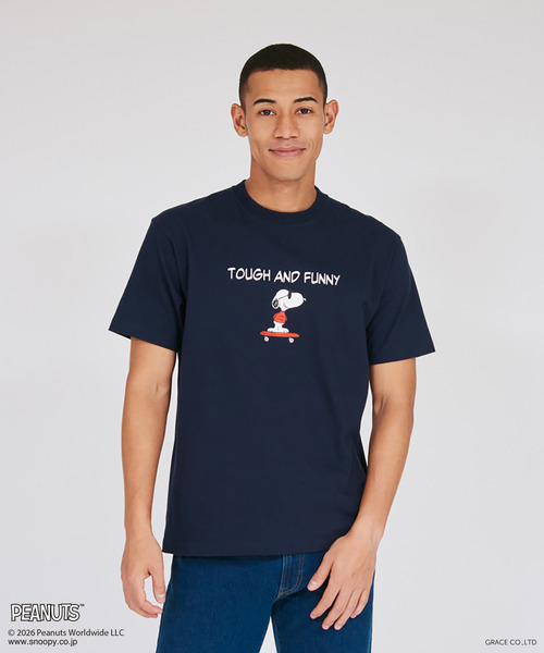 HANES(ヘインズ)の「【Hanes/ヘインズ】メンズ ビーフィー PEANUTS x BEEFY-T クルーネックTシャツ(Tシャツ/カットソー・メンズ・ヘザーグレー/ブラック/ネイビー/ホワイト・XS/S/M/L/XL)」の4枚目の写真
