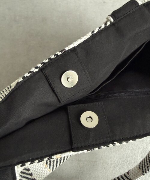 Chez toi(シェトワ)の「MIX/ストライプ柄トート(トートバッグ・レディース・オレンジ/ブラック/ブラウン・FREE)」の12枚目の写真