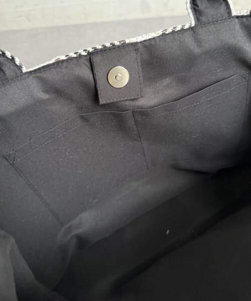 Chez toi(シェトワ)の「MIX/ストライプ柄トート(トートバッグ・レディース・オレンジ/ブラック/ブラウン・FREE)」の13枚目の写真