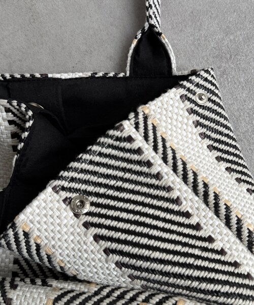 Chez toi(シェトワ)の「MIX/ストライプ柄トート(トートバッグ・レディース・オレンジ/ブラック/ブラウン・FREE)」の15枚目の写真