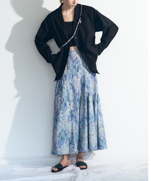 Muel Chic(ミュエルシック)の「Seren skirt セレンスカート(スカート・レディース・ブラック/オフホワイト/ブルー・SMALL/MEDIUM)」の14枚目の写真