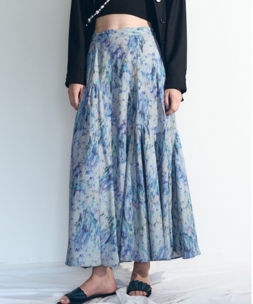 Muel Chic(ミュエルシック)の「Seren skirt セレンスカート(スカート・レディース・ブラック/オフホワイト/ブルー・SMALL/MEDIUM)」の21枚目の写真
