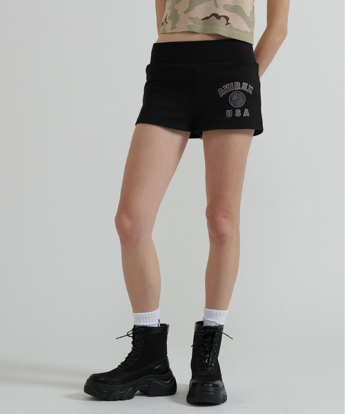 AVIREX(アヴィレックス)の「《直営店限定》VARSITY FLAG SHORT PANTS(スウェットパンツ・レディース・オフホワイト/ブラック・S/M)」の2枚目の写真