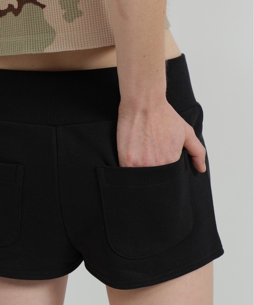 AVIREX(アヴィレックス)の「《直営店限定》VARSITY FLAG SHORT PANTS(スウェットパンツ・レディース・オフホワイト/ブラック・S/M)」の7枚目の写真